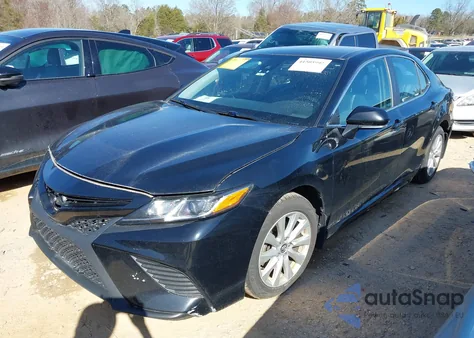 2019 Toyota Camry Se z USA, uszkodzony, nr VIN 4T1B11HK4KU808554